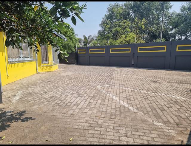 226M² OFFICE FOR SALE IN BO-DORP